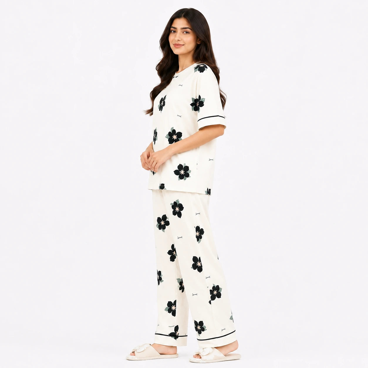 Large Flower Print Nightwear Set – White